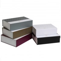 Custom printed retail magnetic closure cardboard box